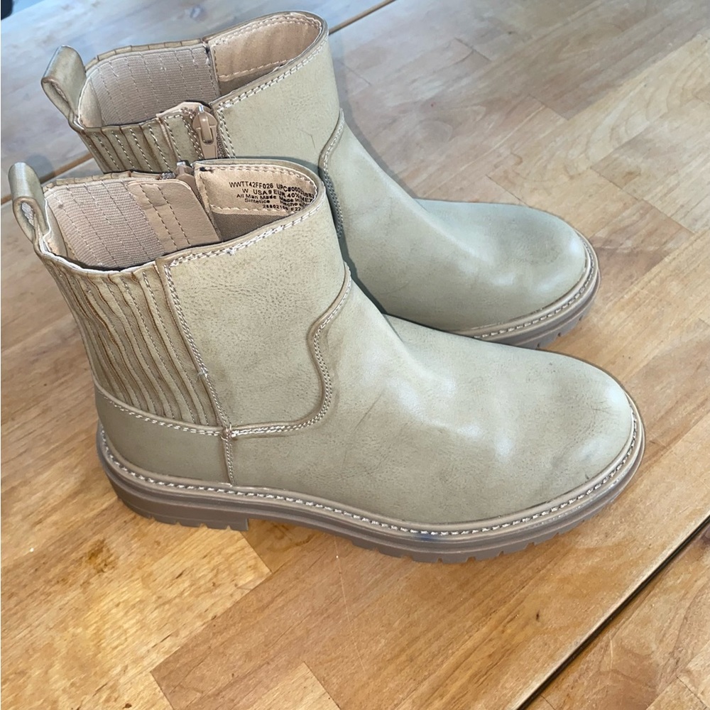 Tan Boots